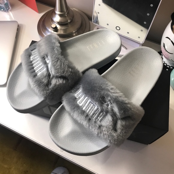 gray fenty puma slides